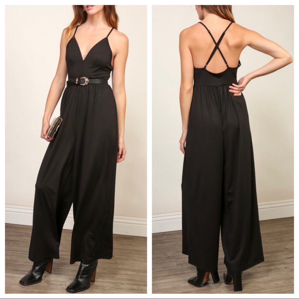 #02 ✨BLOW OUT SALE✨Black chic fabulous wide leg jumpsuit - Picture 4 of 5